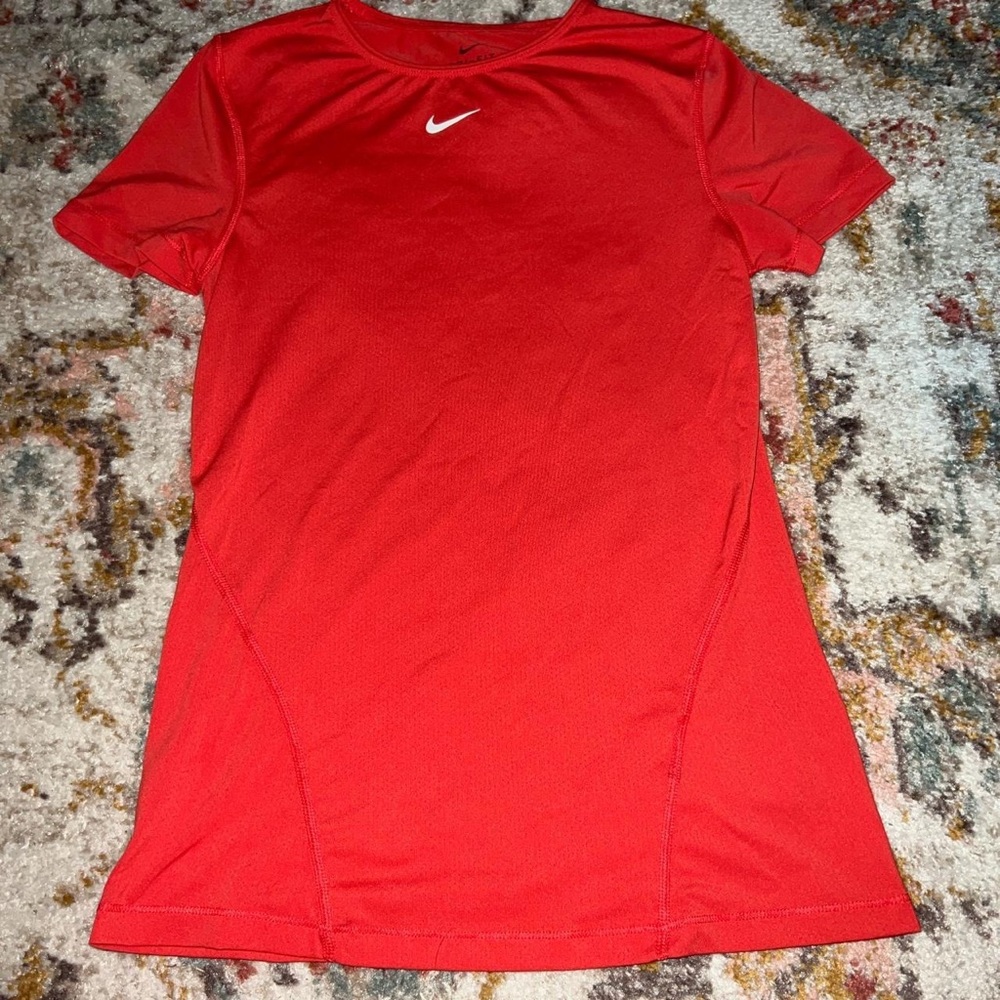 Womens Nike running shirt - Picture 3 of 3